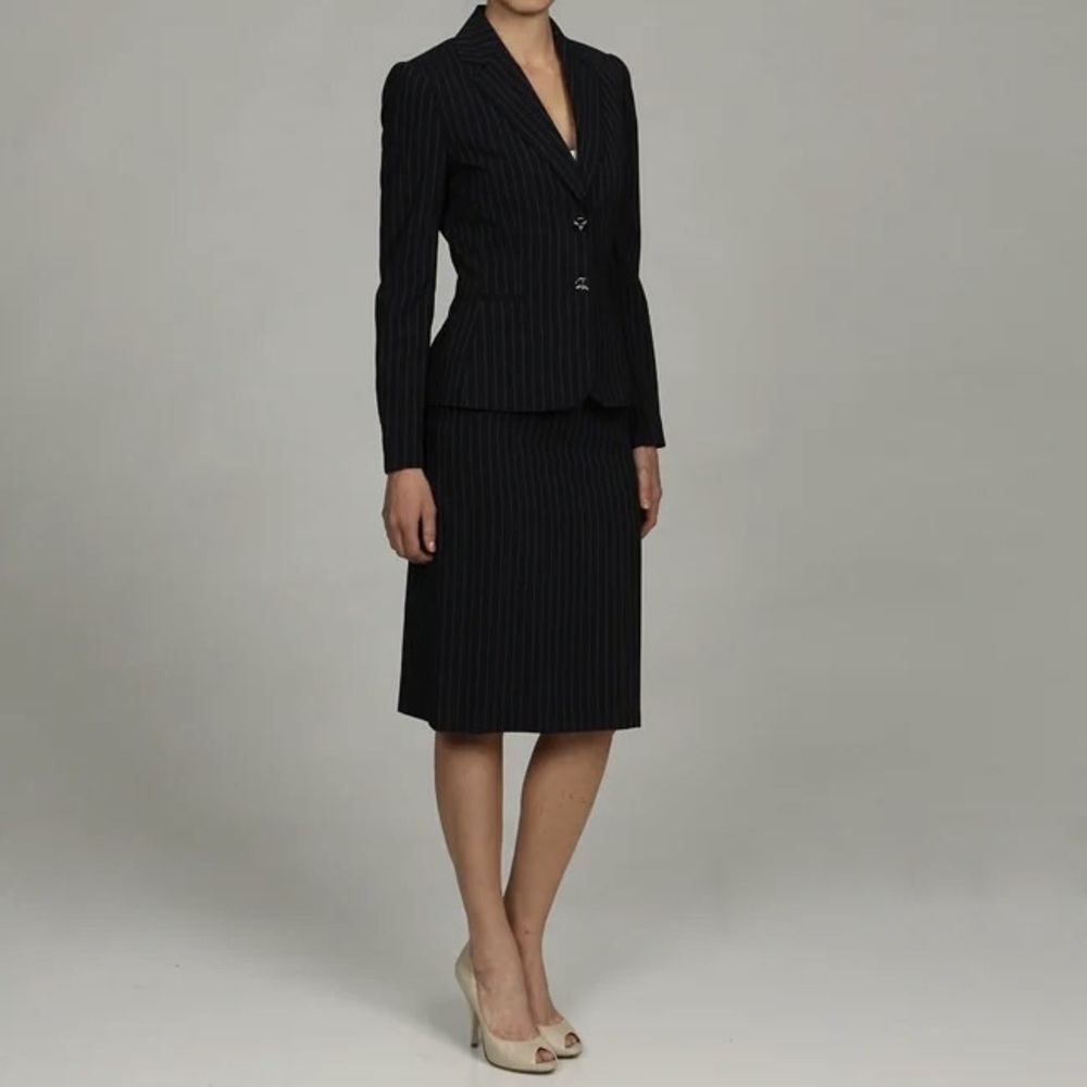 Tahari skirt suit black pinstripe